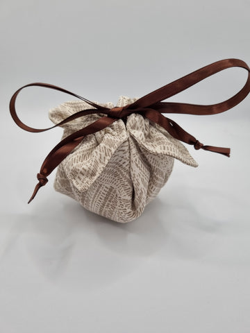 C1088 - Handmade Chocolate Orange / Bath Bomb Fabric Gift Pouch / Cover