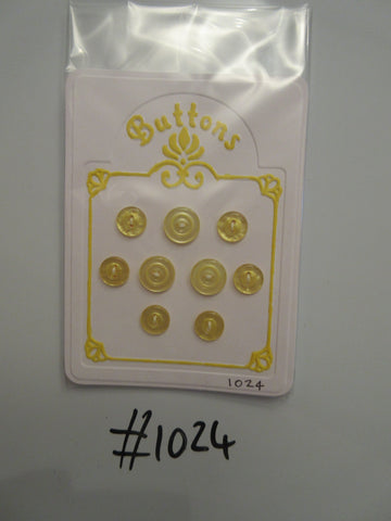 No.1024 Lot of 9 Yellow Assorted Buttons