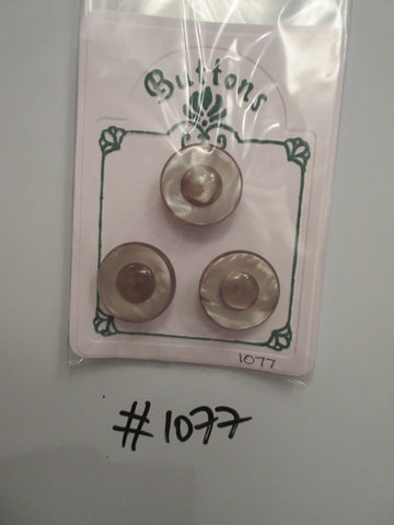 No.1077 Lot of 3 Light Green  Buttons