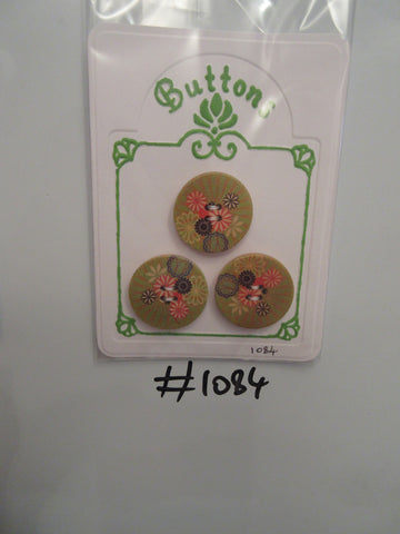No.1084 Lot of 3 Wooden Round Buttons