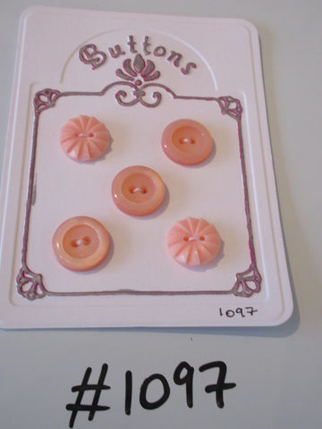 No.1097 Lot of 5 Pale Pink Buttons