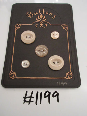 No.1199 Lot of 5 Mixed Beige/Pale Brown Buttons