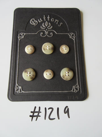 No.1219 Lot of 6 Cream and Brown Buttons