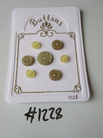 No.1228 Lot of 7 Yellow and Beige Buttons