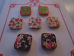 #3091 Lot of 7 Multicolour Flower Print Square Wooden Buttons